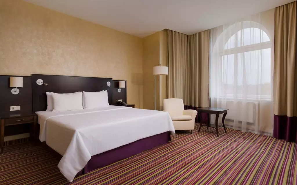 هتل کورت یارد بای ماریوت واسیلی وسکی سنت پترزبورگ - مهرپرواز